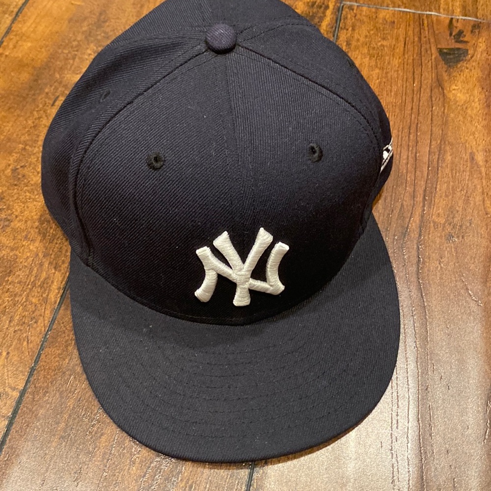 New York Yankees fitted mens hat